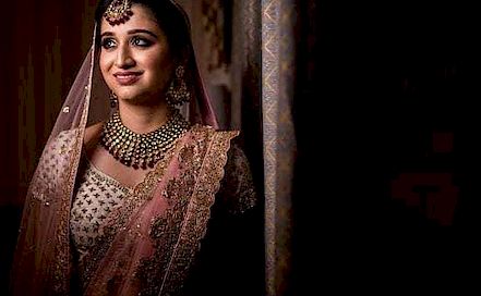 Nilrup Studio - Best Wedding & Candid Photographer in  Surat | BookEventZ