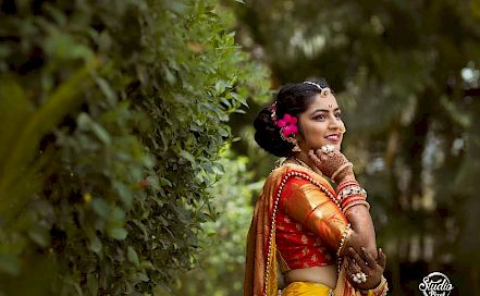Mukund Photos - Best Wedding & Candid Photographer in  Pune | BookEventZ