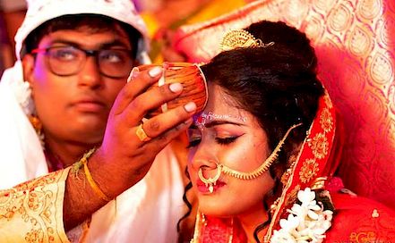 Art World - Best Wedding & Candid Photographer in  Kolkata | BookEventZ