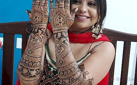 Bridal Mehandi Artist (Vishakha Patel)