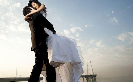 The Wedding Vow - Best Wedding & Candid Photographer in  Mumbai | BookEventZ