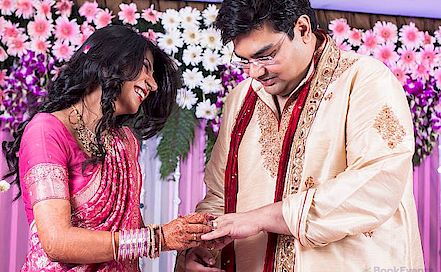 Eshaan Santosh Photography - Best Wedding & Candid Photographer in  Hyderabad | BookEventZ