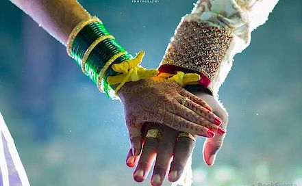 Gururaj Khule Photography & Films - Best Wedding & Candid Photographer in  Pune | BookEventZ