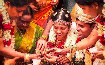 Hitched - Your Moments - Best Wedding & Candid Photographer in  Chennai | BookEventZ