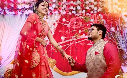 Moment Makers - Best Wedding & Candid Photographer in  Kolkata | BookEventZ