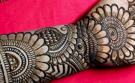 Neha - Best Bridal & Wedding Mehendi Artist in  Surat