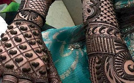 Sakera - Best Bridal & Wedding Mehendi Artist in  Surat