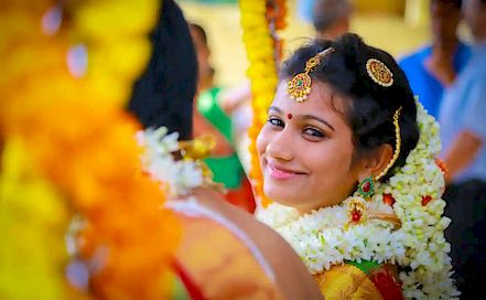 Saran's Photography - Best Wedding & Candid Photographer in  Chennai | BookEventZ