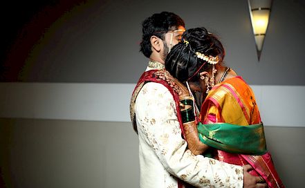 Suhas Gije  Wedding Photographer, Mumbai- Photos, Price & Reviews | BookEventZ
