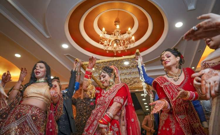 Tapan Punetha Photography - Best Wedding & Candid Photographer in  Delhi NCR