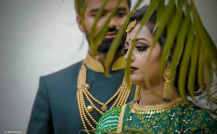 U and Me Cinematography - Best Wedding & Candid Photographer in  Surat | BookEventZ