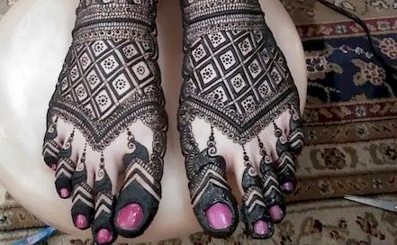 Vicky - Best Bridal & Wedding Mehendi Artist in  Nashik