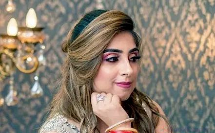 Yeelena Makeup Artist Yashita - Best Bridal & Wedding Makeup Artist in  Delhi NCR