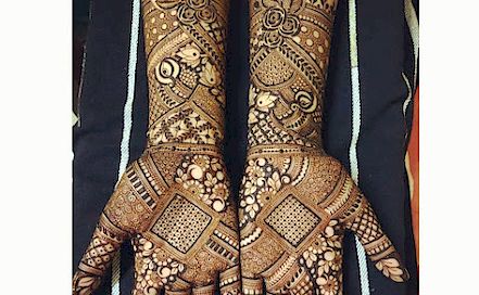 Zoya - Best Bridal & Wedding Mehendi Artist in  Nagpur