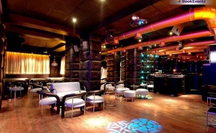 Club EscapePhoto