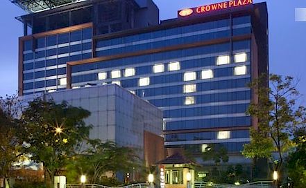 Crowne Plaza Hotels and Resorts Bund Garden Road Pune Photo
