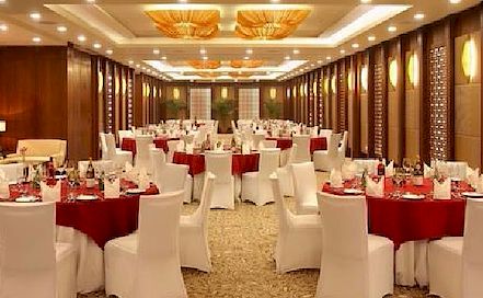 Crowne Plaza Hotels & Resorts Greater Kailash Delhi NCR Photo