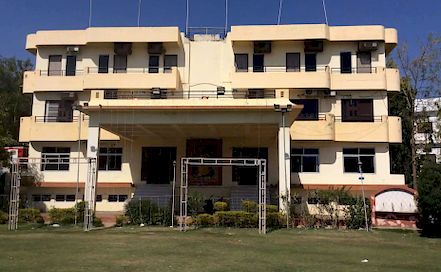 Hotel Ashwin Vatika Fatehpur AC Banquet Hall in Fatehpur