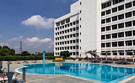 Hotel Clarks Avadh Lucknow Hotel in Lucknow