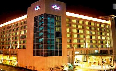 Hotel Country Inn & Suites By Carlson Ghaziabad Delhi NCR Photo