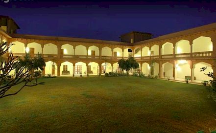 Hotel Dev VilasPhoto