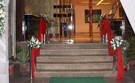 Shaurya Royal Resorts & Banquets Sector 72,Noida AC Banquet Hall in Sector 72,Noida