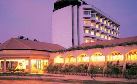  The Gateway Hotel Beach Road @  Vasco 1/2 Vellayil AC Banquet Hall in Vellayil