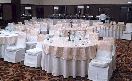 Hotel Vibe By The Lalit Traveller Badarpur AC Banquet Hall in Badarpur