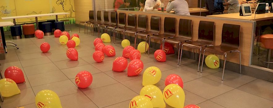 McDonald's, Fun Republic Mall, Andheri West. Banquet hall in Andheri