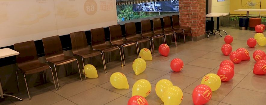 McDonald's, Fun Republic Mall, Andheri West. Banquet hall in Andheri