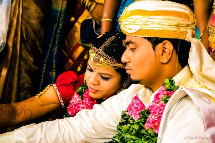 Suresh Studio Wedding Photographer, Bangalore