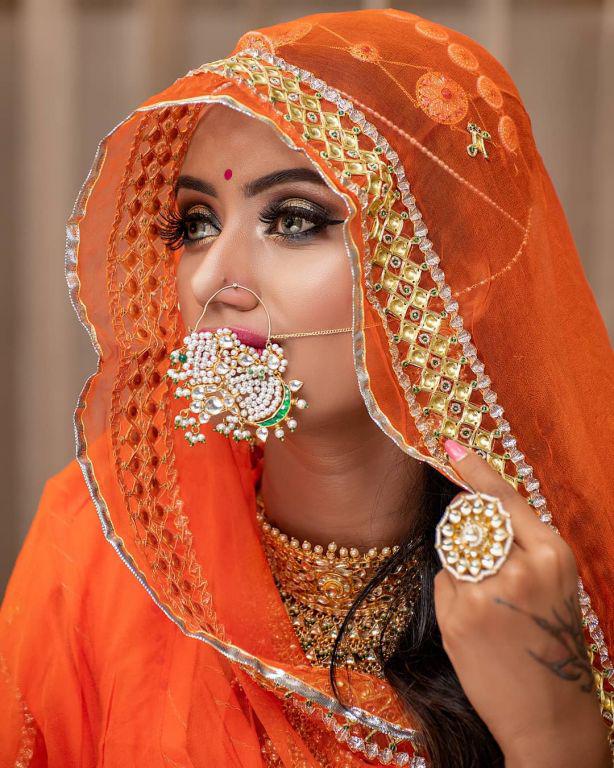 Hir Chauhan Clicks Wedding Photographer, Ahmedabad