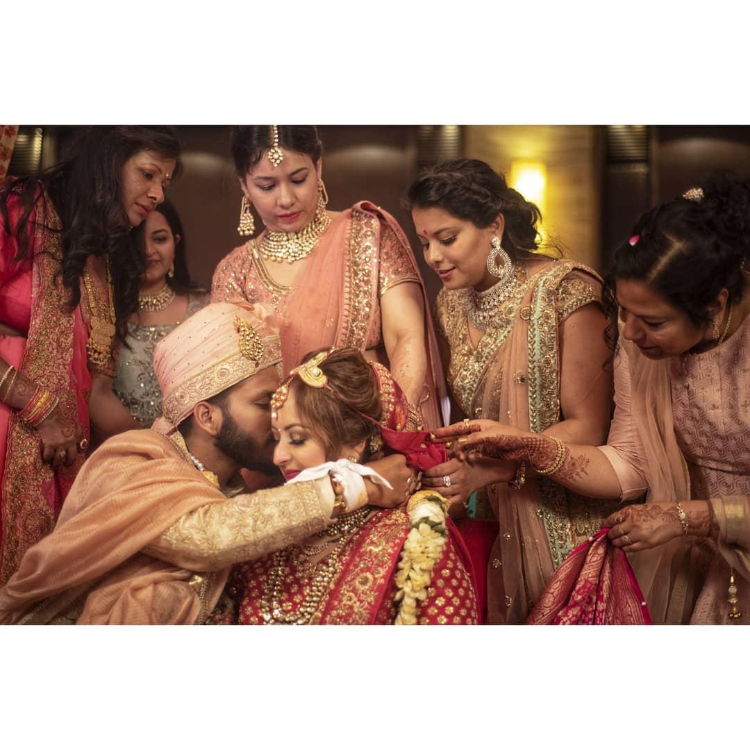 Moment Taskara Wedding Photographer, Mumbai
