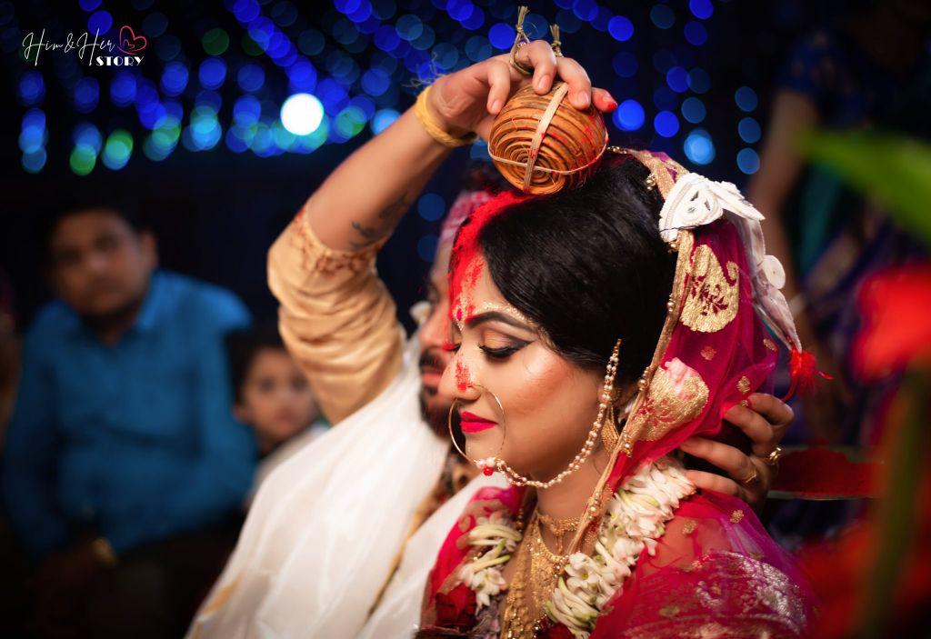 Him & Her Story - A Bitan De  Wedding Photographer, Kolkata