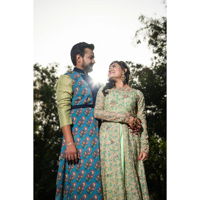 Hir Chauhan Clicks Wedding Photographer, Ahmedabad