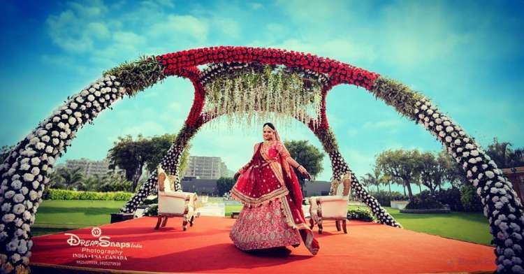 DreamSnaps India Wedding Photographer, Ahmedabad