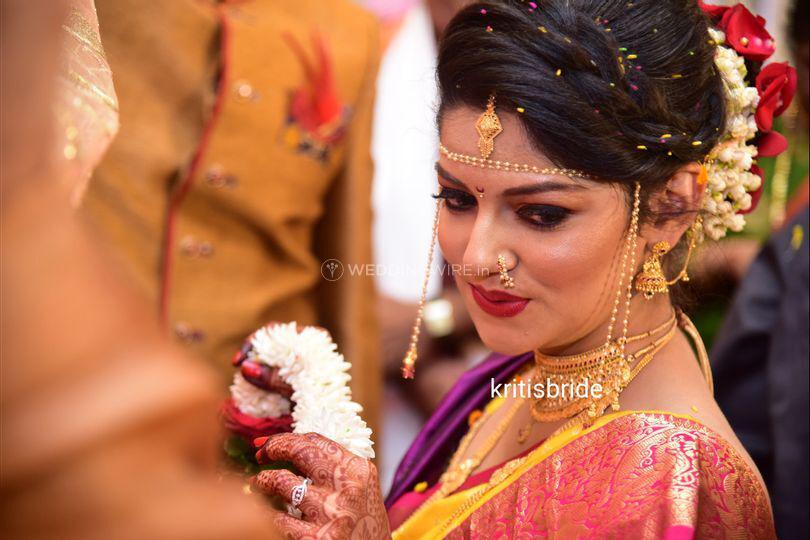 Bridal Makeup Artist Kriti B - Wedding Makeup Artist Mumbai- Photos, Price  & Reviews | BookEventZ