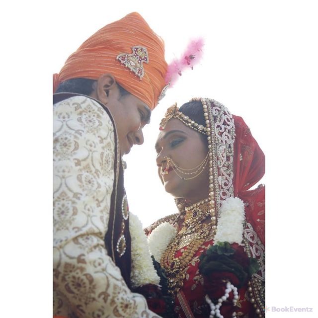 Magic Momentography by Dhruvin Wedding Photographer, Mumbai