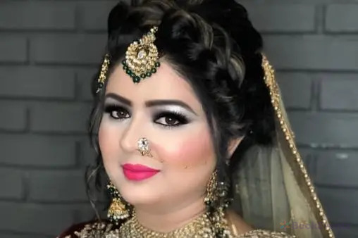 Reshmi Khan Makeup Artist,  Mumbai