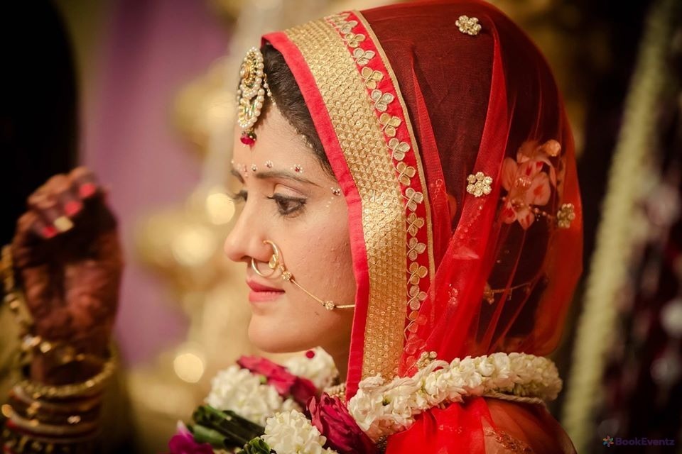 Sanket Manjrekar Wedding Photographer, Mumbai