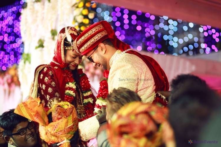 Simpli Versatile  Wedding Photographer, Pune