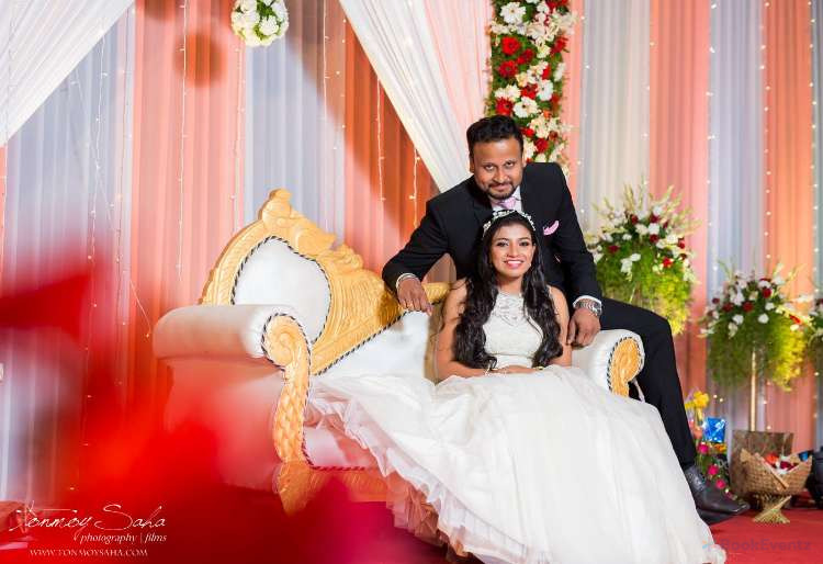 Tonmoy Saha  & Films Wedding Photographer, Pune