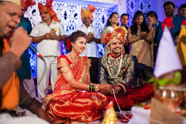 Wedding Diaries by Sameer Panchpor Wedding Photographer, Pune